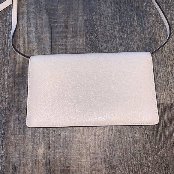 COACH White & Gold Convertible Crossbody/Wallet - Picture 4 of 6